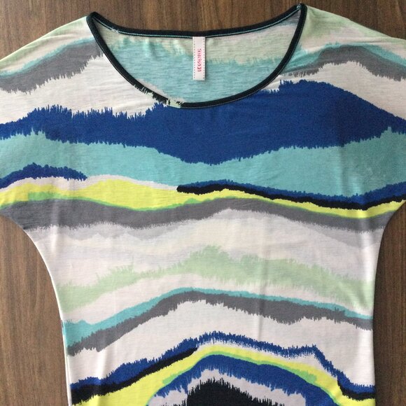 Vibrant Blue Heart Jewelry Scarf & Le Grenier 3/4 Sleeve Tee Set – Bold Print - Picture 2 of 9